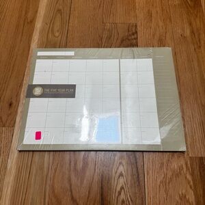 The Five Year Plan Weekly Planner